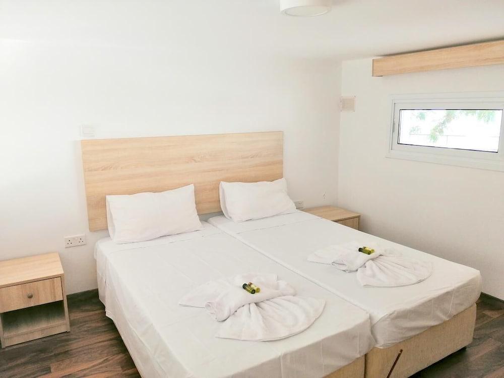 Florea Hotel Apartments Айя-Напа Екстер'єр фото