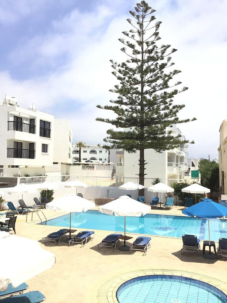 Florea Hotel Apartments Айя-Напа Екстер'єр фото